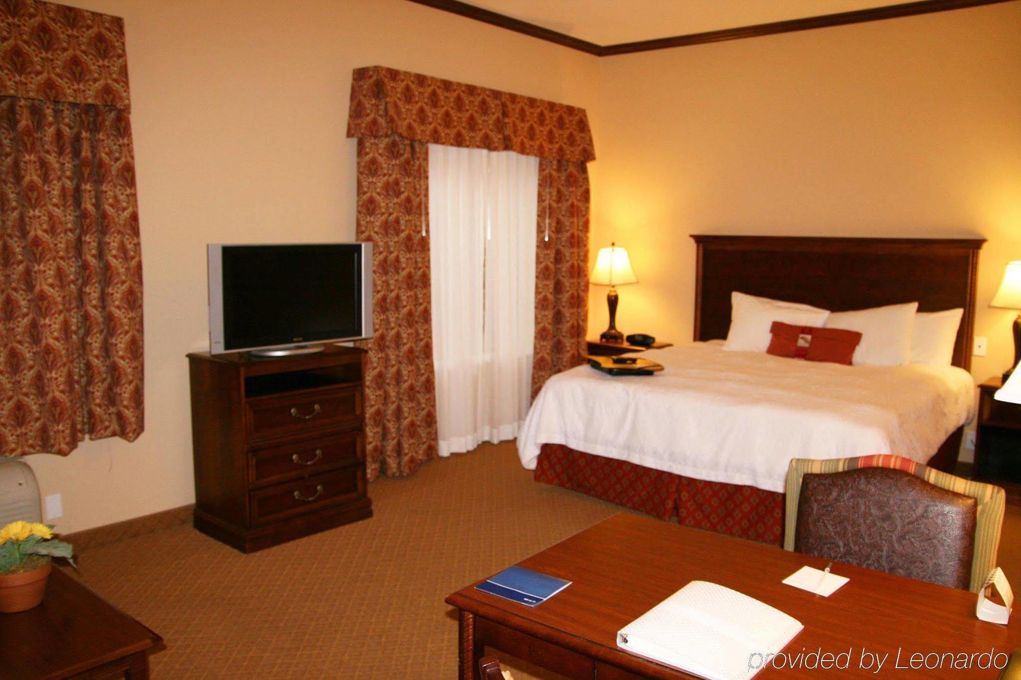 Hampton Inn And Suites Stephenville Habitación foto