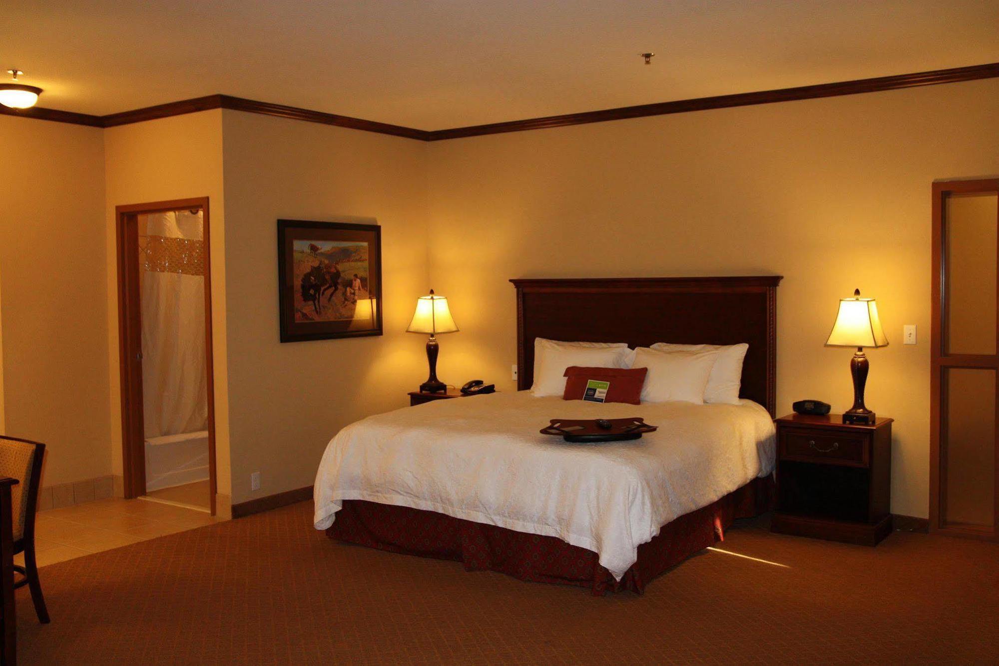 Hampton Inn And Suites Stephenville Habitación foto