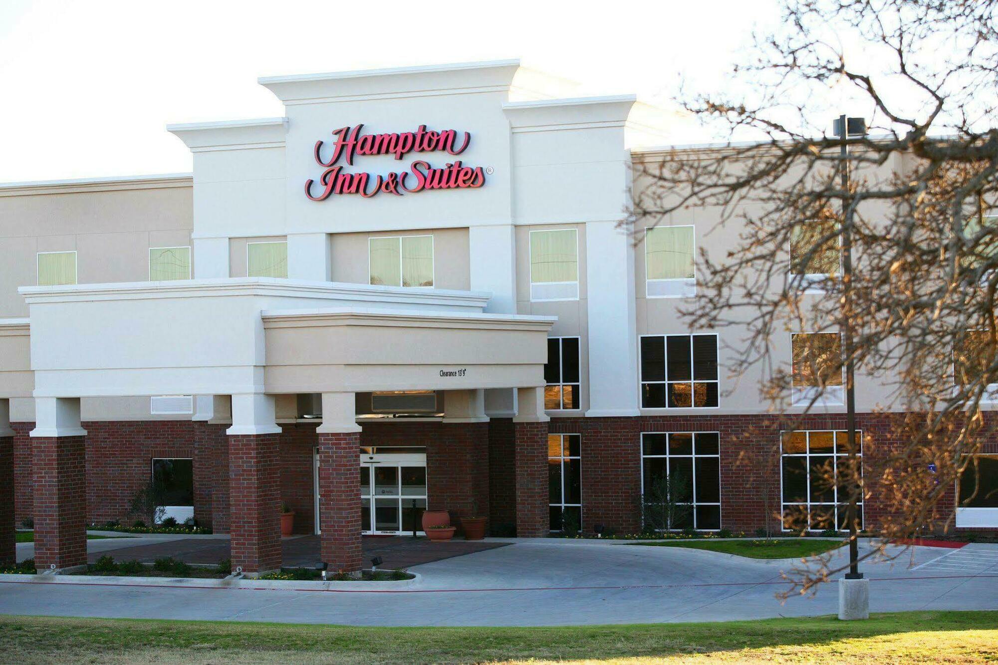 Hampton Inn And Suites Stephenville Exterior foto